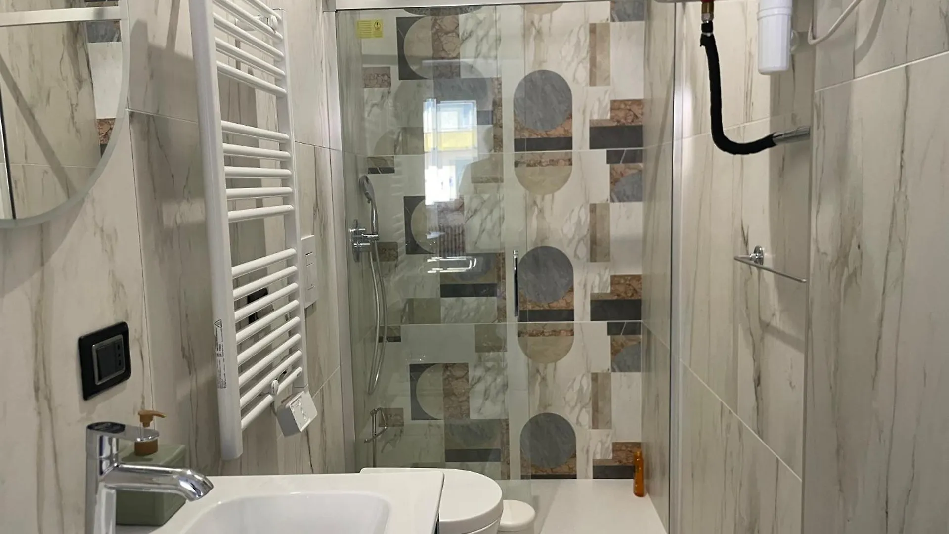 Guest House Design Navigli Milano 0*,