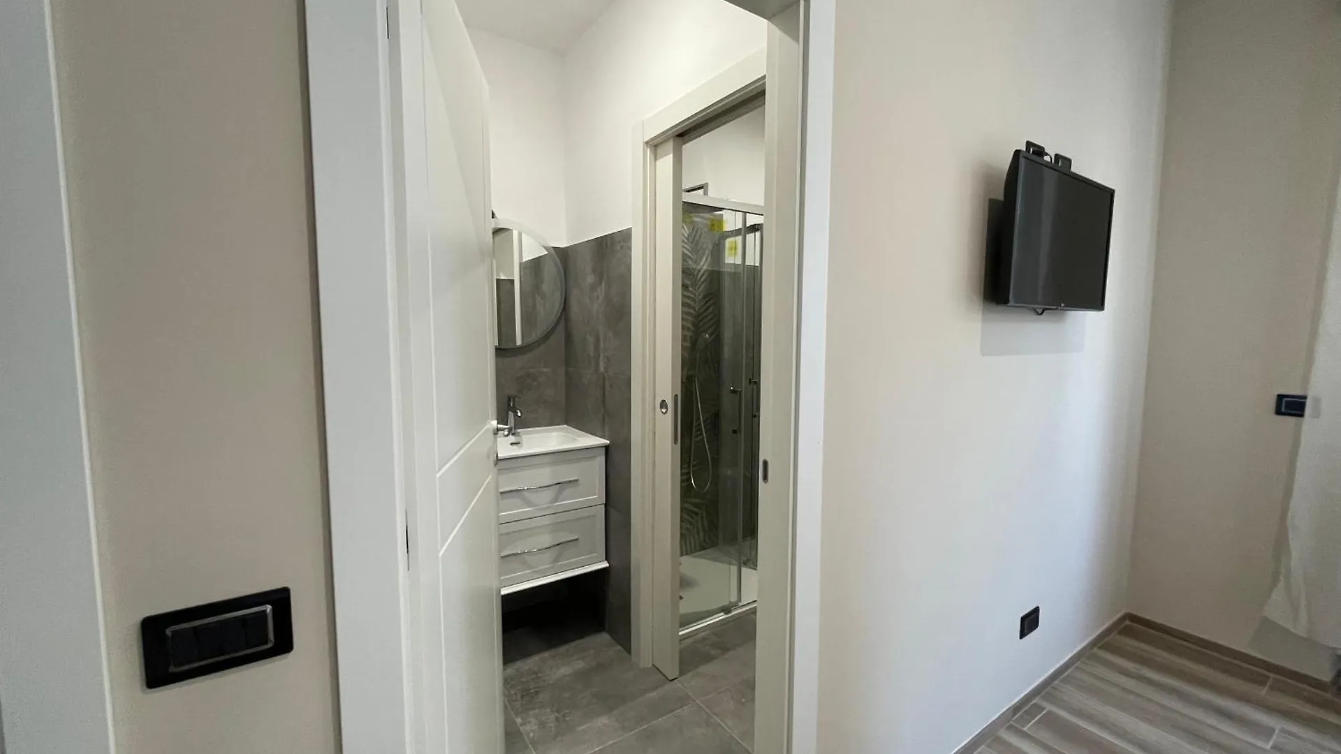 Apartment Guest House Design Navigli Milan
