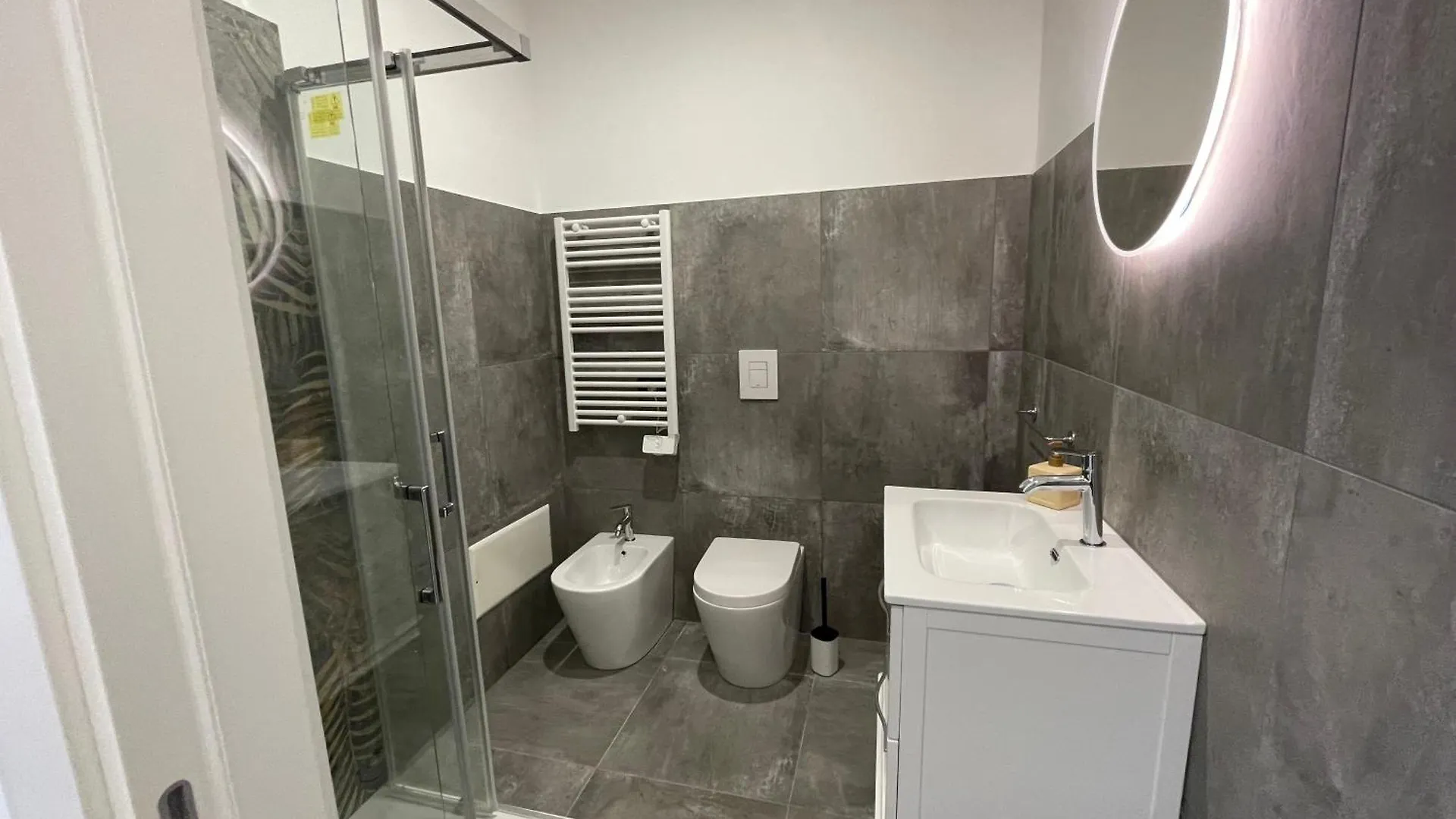 Guest House Design Navigli Milan Apartment